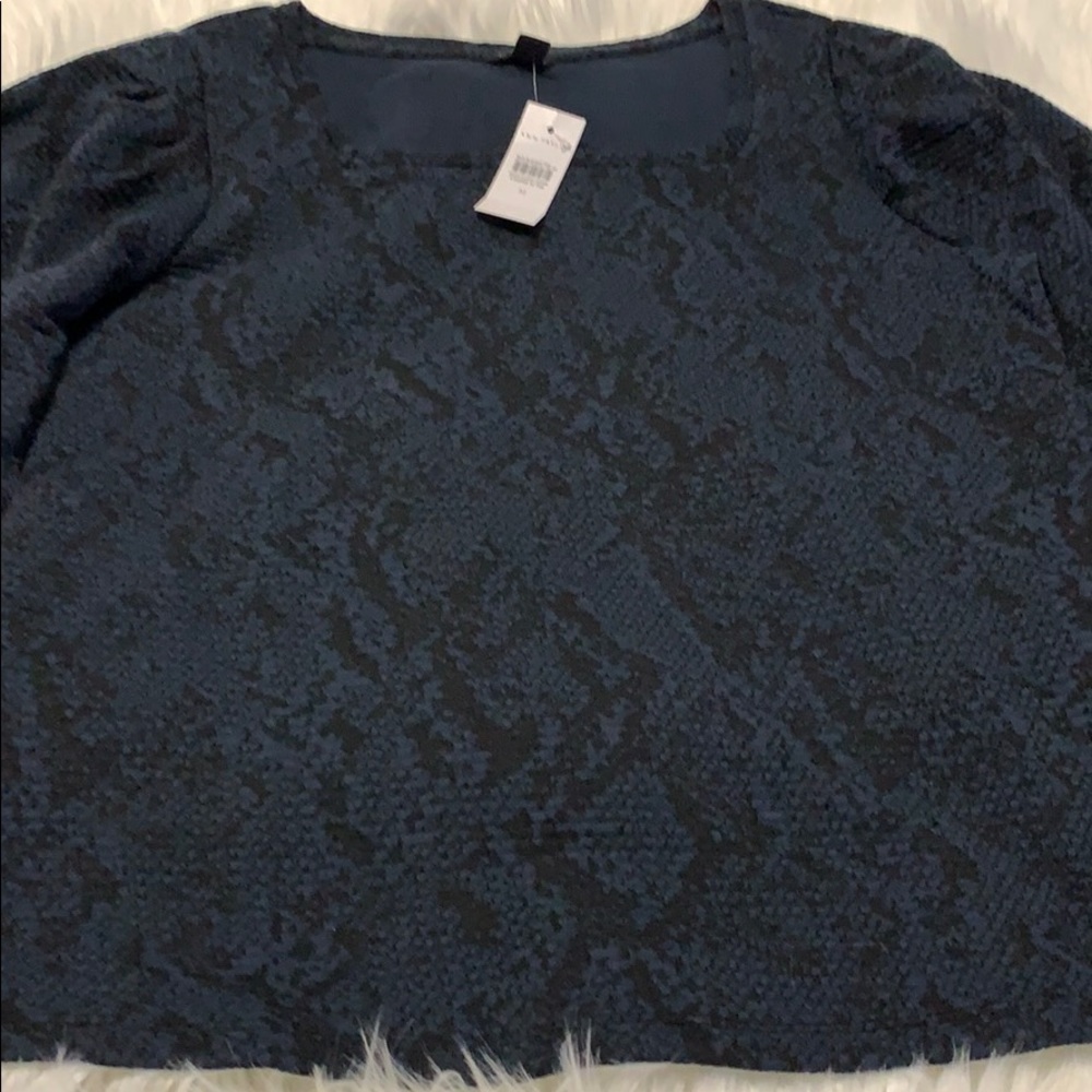 🔥NWT Ann Taylor Snakeskin Print Top Size Medium Teal